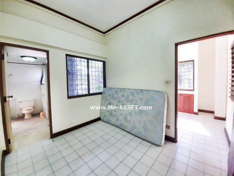 ให้เช่าทาวน์โฮม ถ.สุขุมวิท 105 ซ.ลาซาล 37 แขวงบางนา เขตบางนา กรุงเทพ ห้องริม / พื้นที่ 3 ชั้น 43 ตารางวา