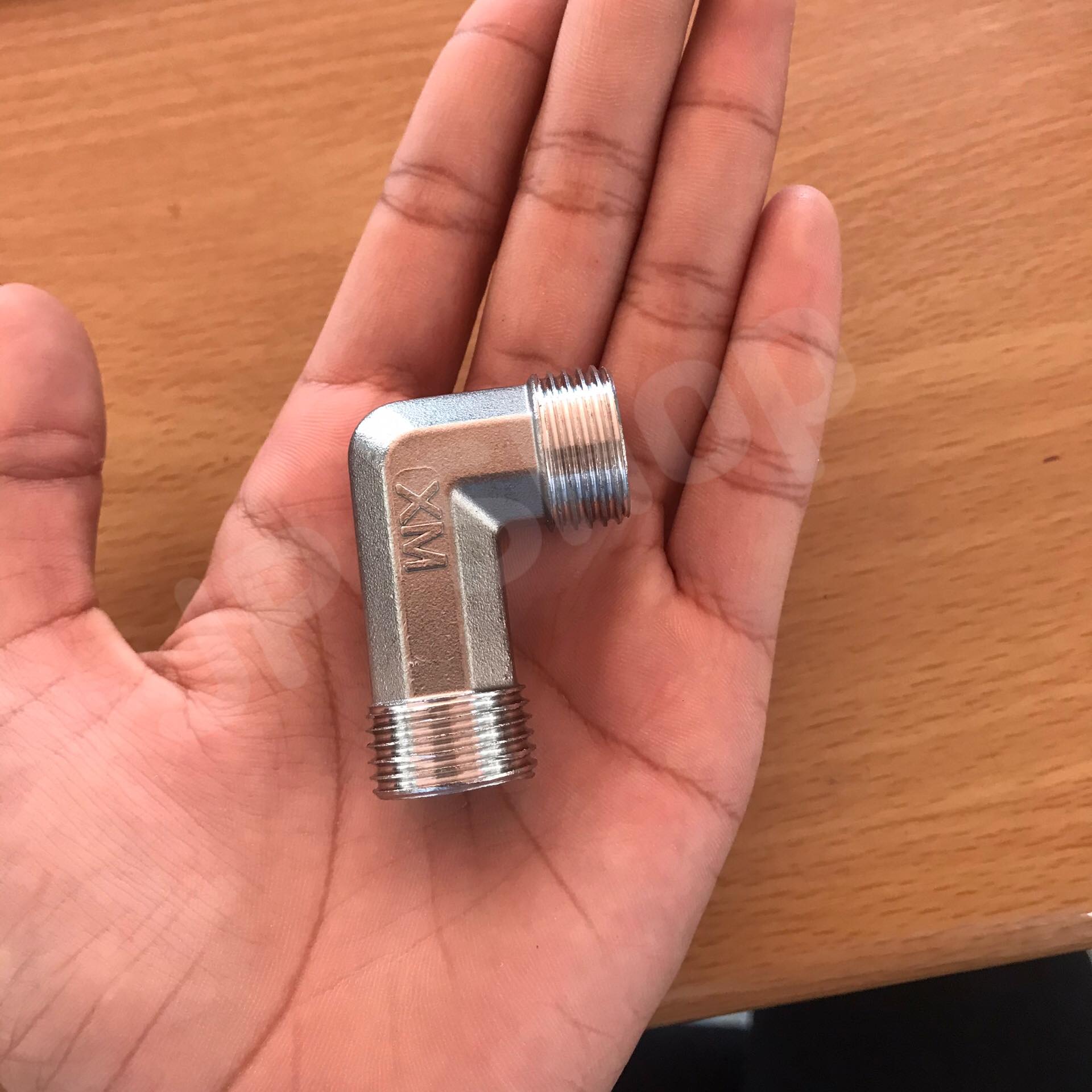 ข้องอสแตนเลส304 เกลียวนอก ขนาด 4 หุุน #2454