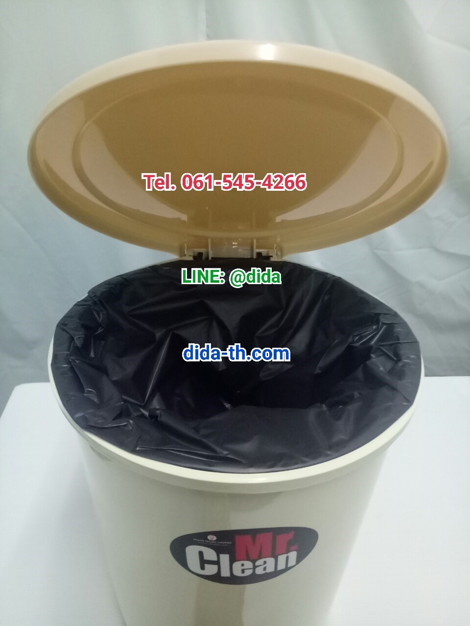 ถังขยะเท้าเหยียบ พลาสติก ทรงกลม 12 ลิตร