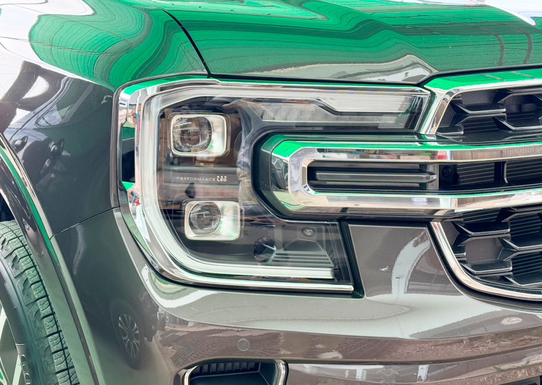 ครอบไฟหน้า ไฟตาหน้า Next Gen Everest 2022