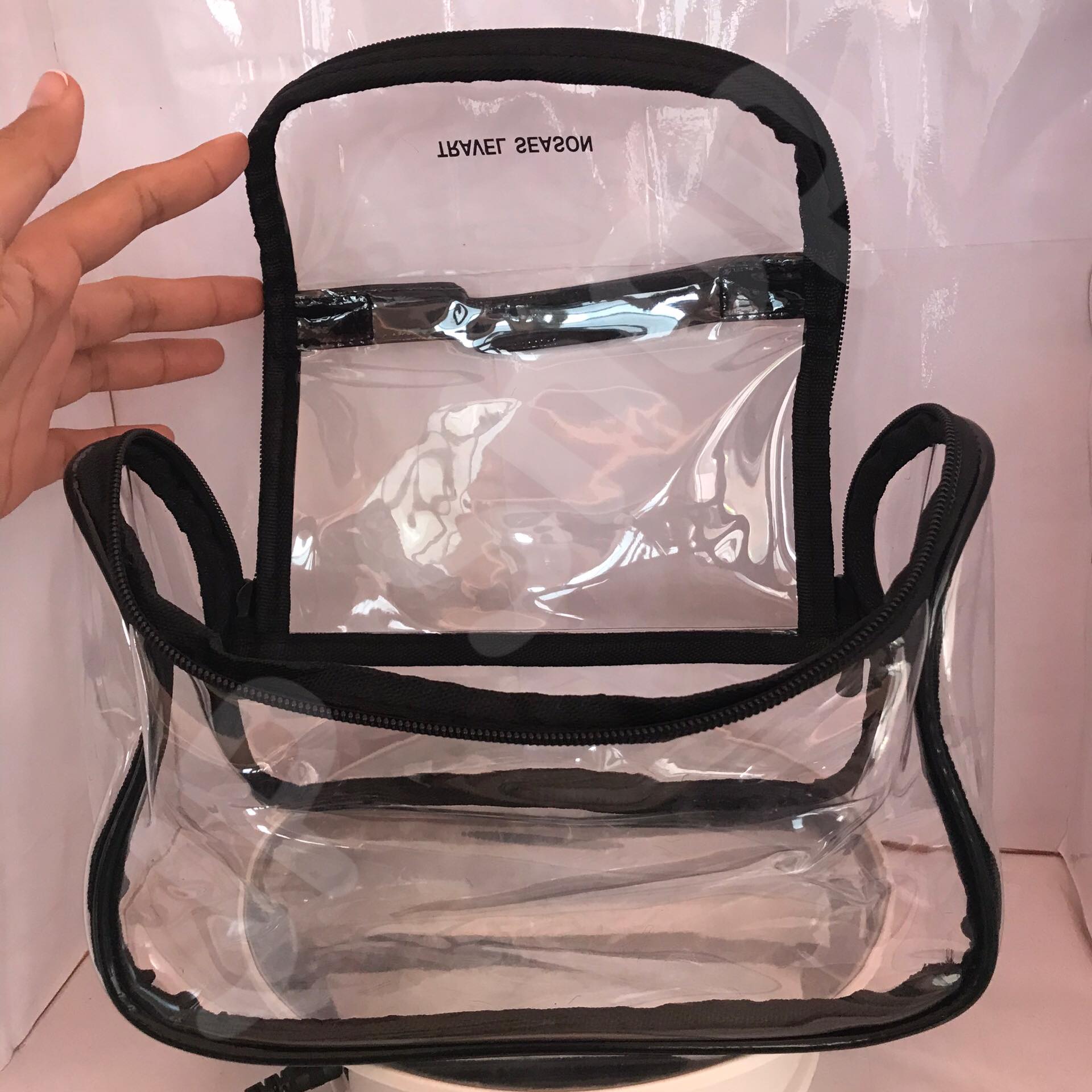 กระเป๋าใส่เครื่องสำอาง รุ่นพกพา สีดำ โปร่งใส ราคา/1 ใบ #00118