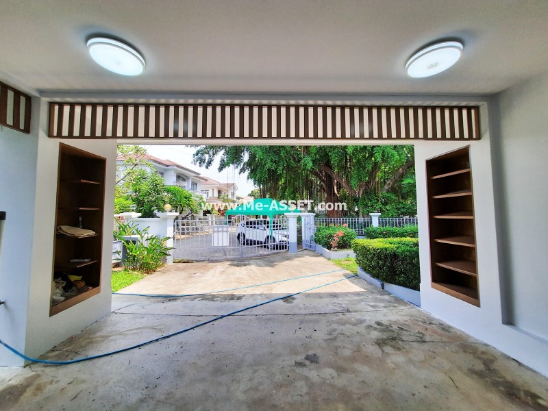 ขายบ้านเดี่ยว ม.นันทวัน วงแหวน-รัตนาธิเบศร์ ถ.ตลิ่งชัน-สุพรรณบุรี ต.เสาธงหิน อ.บางใหญ่ นนทบุรี ต้นโครงการ ติดสวนสาธารณะ หน้าบ้านไม่ชนใคร / พื้นที่ 2 ชั้น 146.7 ตารางวา