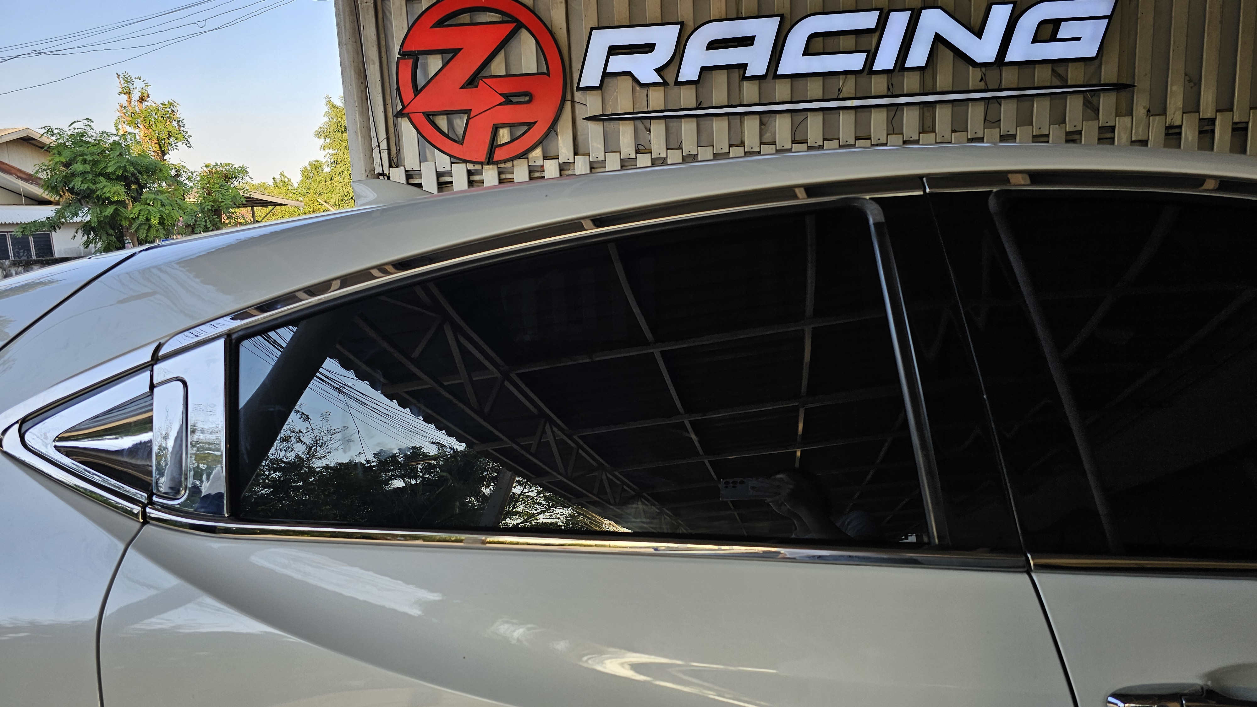 คิ้วกระจก Stainless 10 ชิ้น HR-V 2014-2021