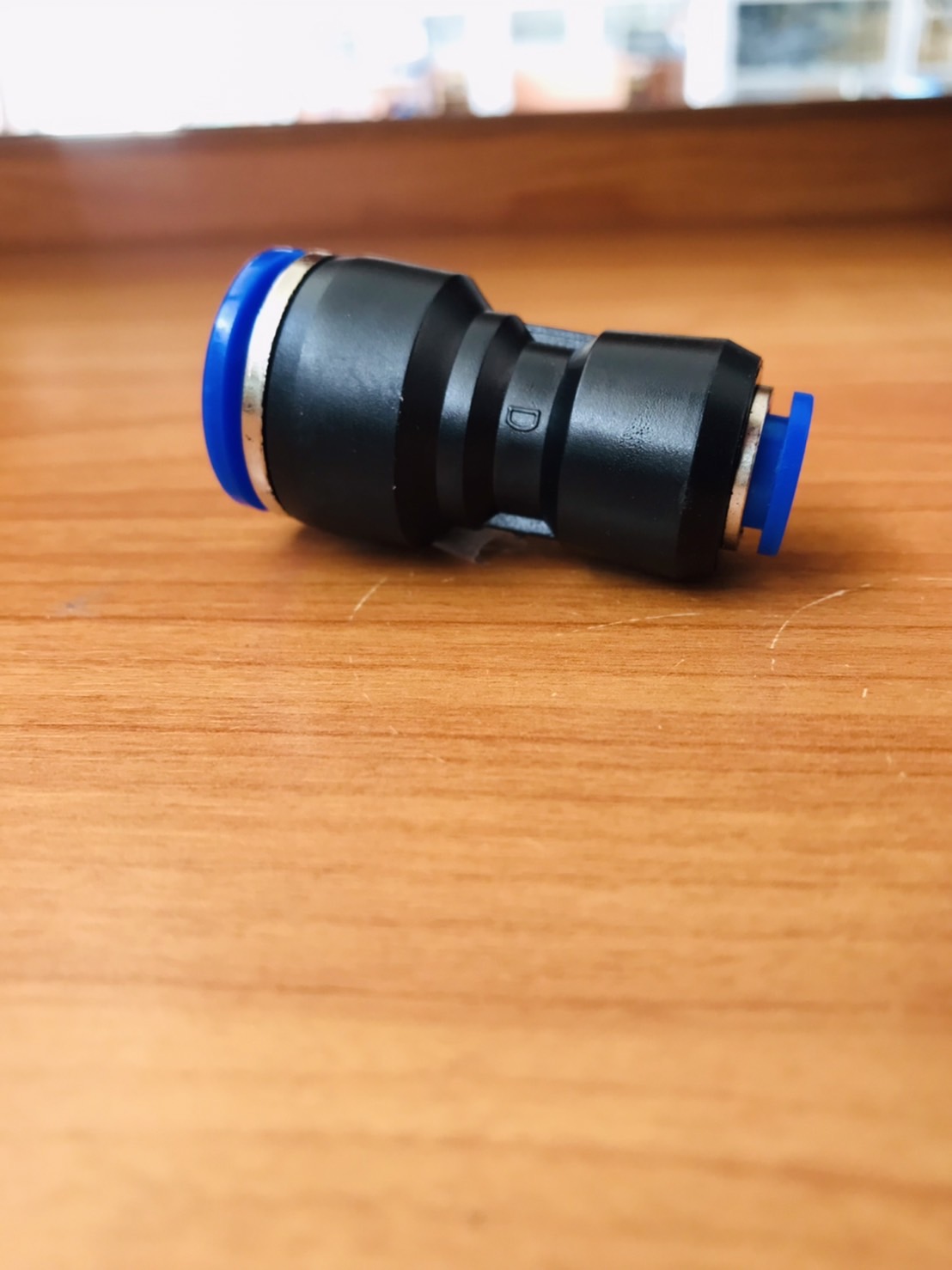 ข้อต่อลมฟิตติ้ง PG 16 - 08 mm. ต่อตรงลด #1608