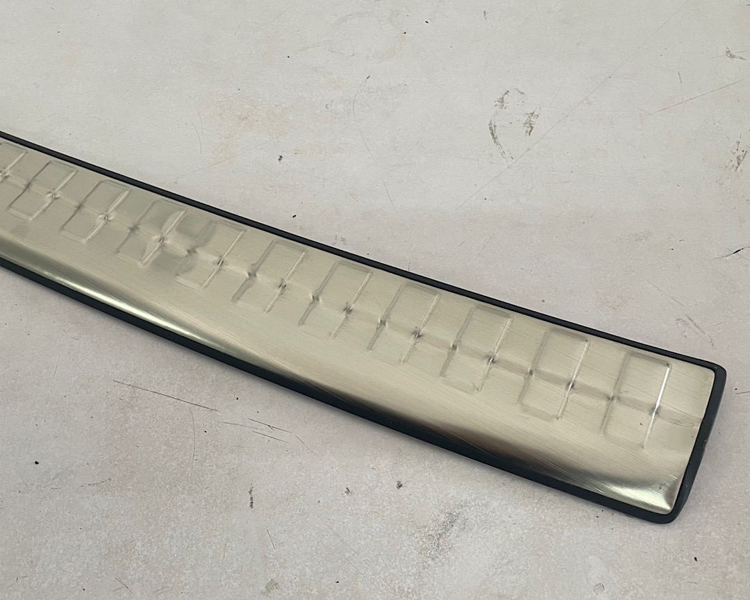 เพลทกันรอยท้ายด้านนอก Honda CR-V G6 2023-2026