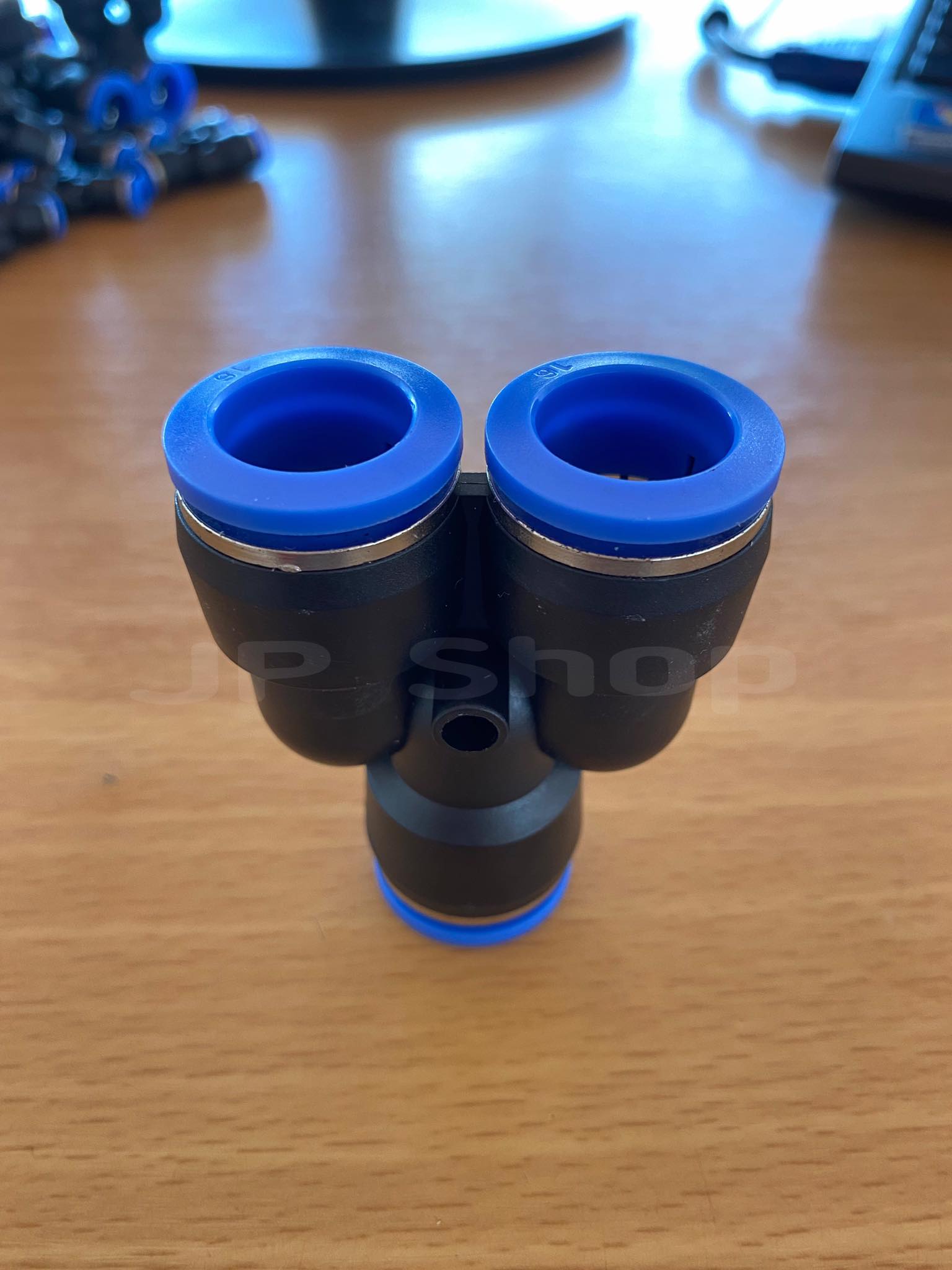 ข้อต่อลม3ทางวาย ข้อต่อลม PY-16 ฟิตติ้งเมติกส์แบบสามทางตัวY ขนาด16มม. ใช้ต่อกับสายลม16มม. #0416