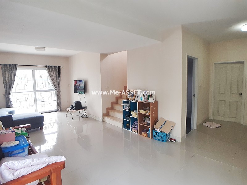 ขายบ้านแฝด ม.พฤกษาวิลล์ ถ.รามคำแหง 160 ซ.มิสทีน แขวงสะพานสูง เขตสะพานสูง กรุงเทพ ต้นโครงการ ถนนเมน หน้าบ้านไม่ชนใคร / พื้นที่ 2 ชั้น 38.3 ตารางวา