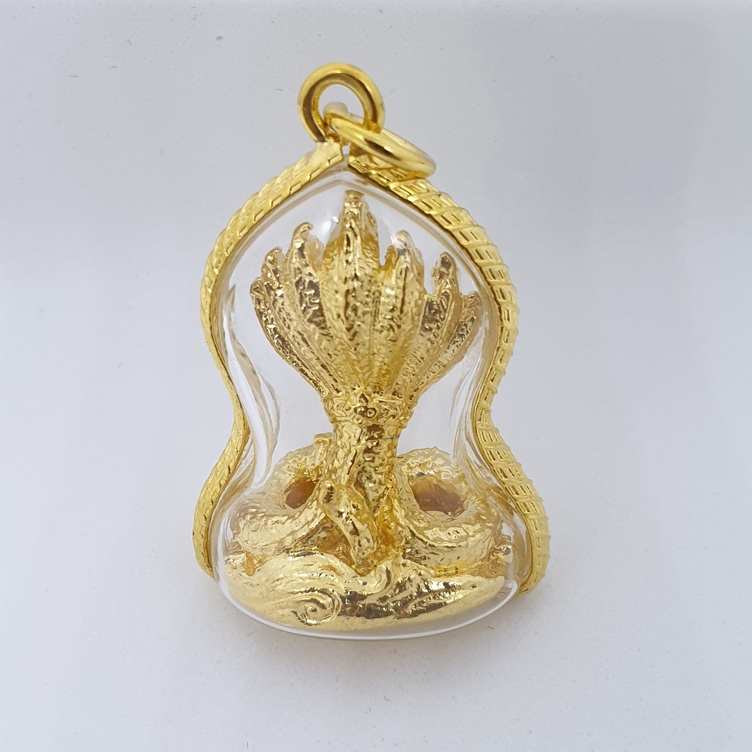 จี้พญานาคเจ็ดเศียรเล็ก พร้อมกรอบกันน้ำห้อยคอ โชคลาภถูกเลขเบอร์ใหญ่ ปลุกเสกแล้ว (ไม่รวมสร้อย) มีของพร้อมส่งคะ ฟรียันต์