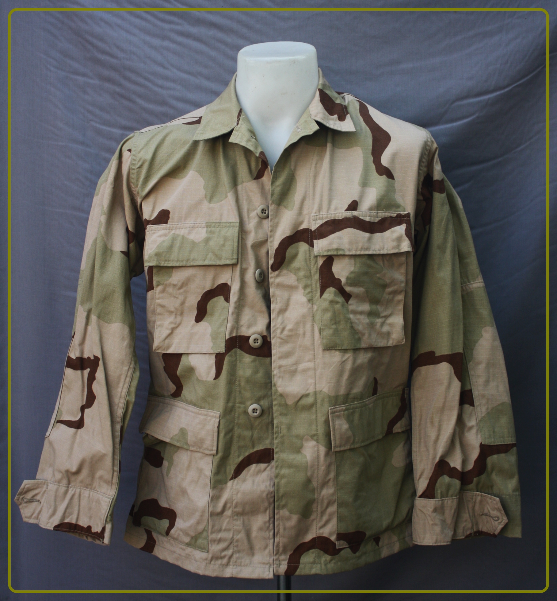 เสื้อทหารสหรัฐ พรางทะเลทรายสามสี