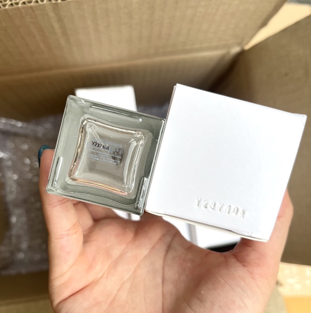 กล่องเทสเตอร์ Elizabeth Arden White Tea EDT 100ml. ของแท้