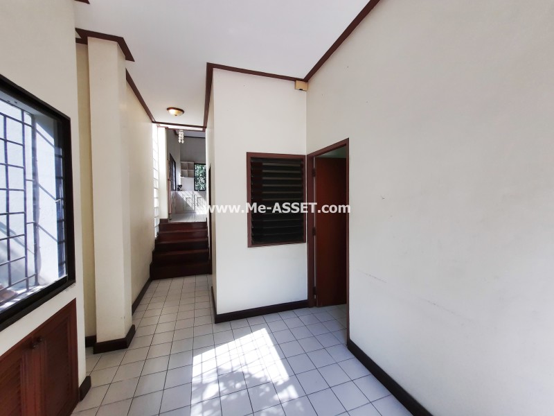 ให้เช่าทาวน์โฮม ถ.สุขุมวิท 105 ซ.ลาซาล 37 แขวงบางนา เขตบางนา กรุงเทพ ห้องริม / พื้นที่ 3 ชั้น 43 ตารางวา