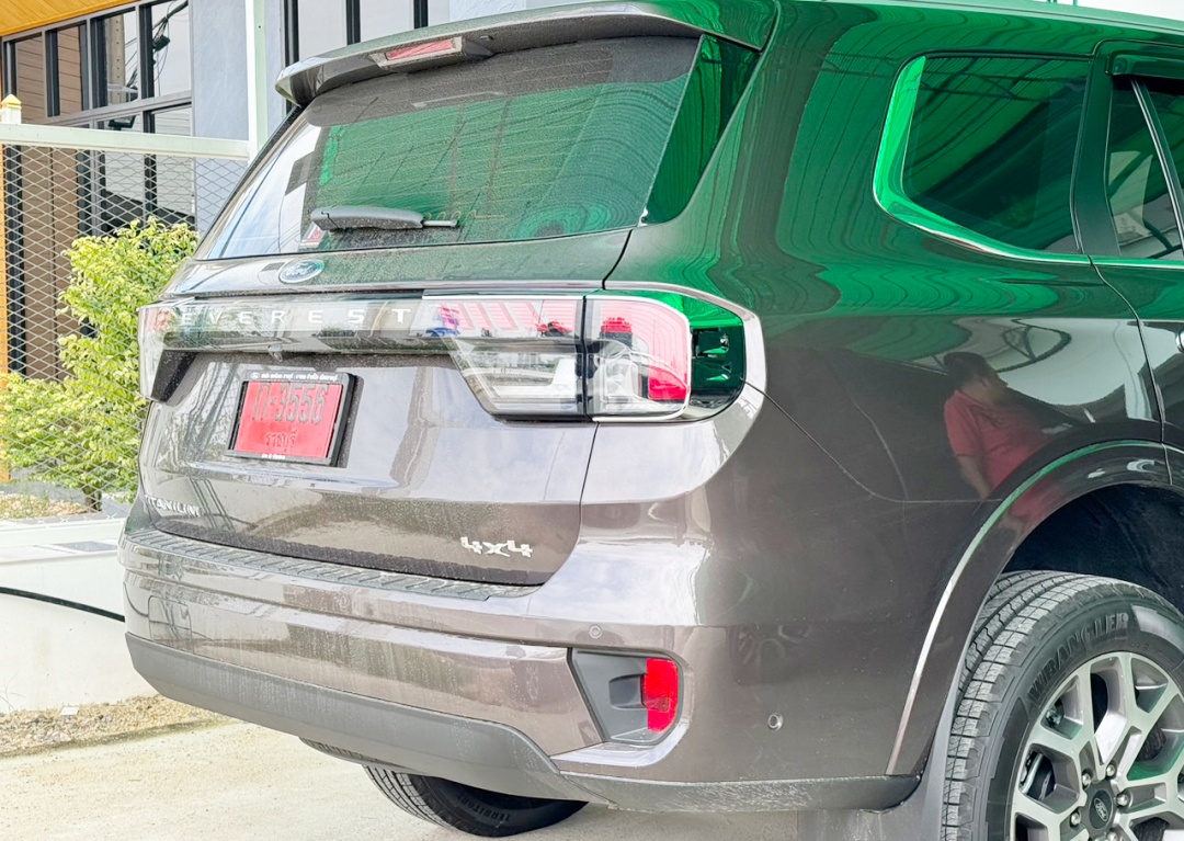 ครอบไฟท้าย Next Gen Everest 2022