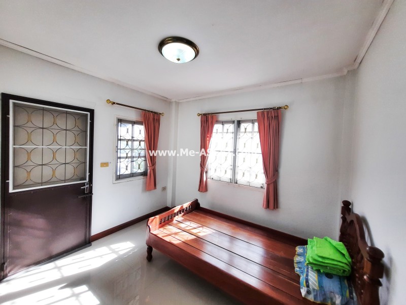 ขายบ้านเดี่ยว ม.วรารมย์ เฟส2 ถ.เพชรกษม 81 แขวงบางบอน เขตบางบอน กรุงเทพ / พื้นที่ 2 ชั้น 53 ตารางวา