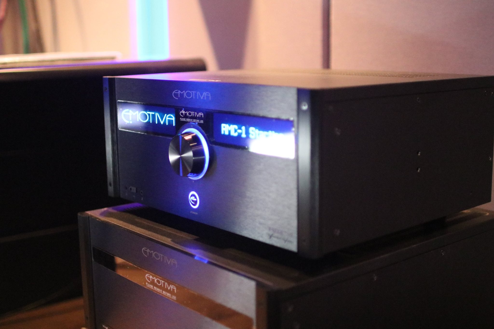 Emotiva RMC-1