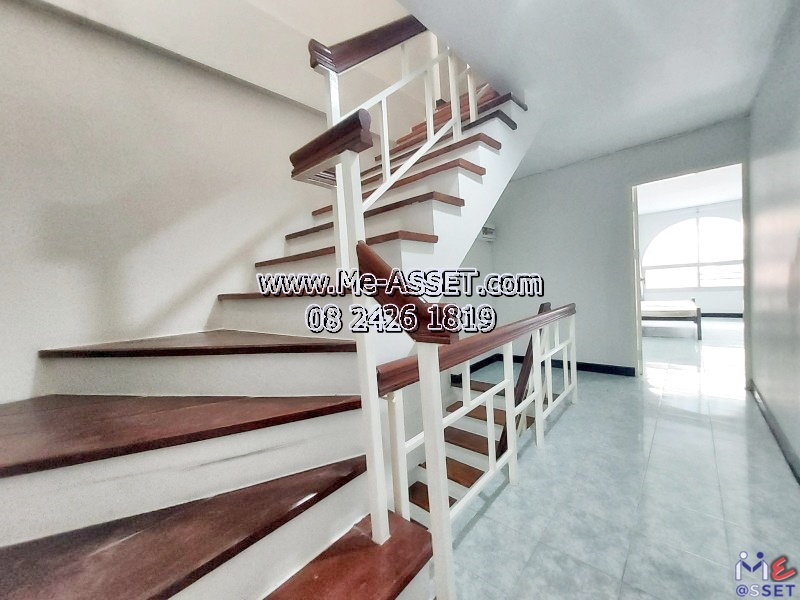 ให้เช่าทาวน์โฮม ใกล้รถไฟฟ้า ย่าน สุขุมวิท77 อ่อนนุช27 ศรีนครินทร์ สวนหลวง : ม.ควีนเพลส 4 : 3 ชั้น 17 ตร.วา