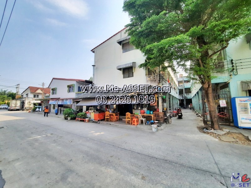 ขายที่ดินพร้อมสิ่งปลูกสร้าง หอพัก 81 ห้อง พร้อมผู้เช่าเต็ม ย่าน ซอยวินา ไร่ขิง สามพราน : ใกล้บ.ทอยเวิลด์ ถ.พุทธมณฑลสาย 5 : 3 ชั้น 3 คูหา 357.7 ตร.วา