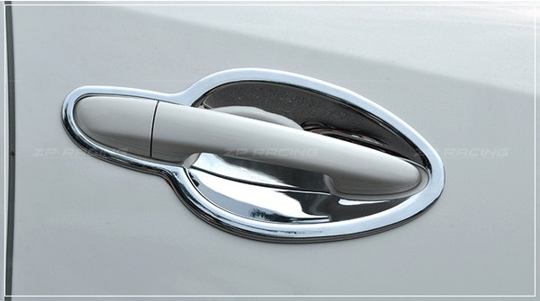 เบ้ารองมือเปิดประตูู J-Spec Mazda3