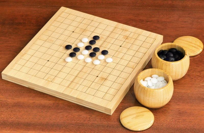 ชุดหมากล้อมไม้ (กระดานไม้ไผ่9/13เส้น+เม็ดเมลามีน80/80เม็ด+โถไม้ไผ่M)