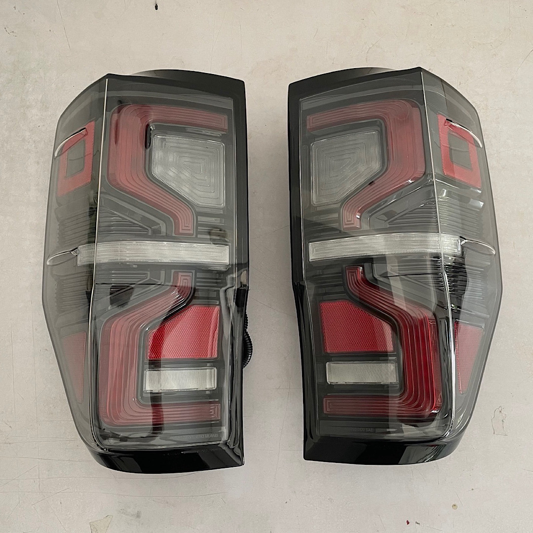 ไฟท้าย โคมไฟท้ายฟอร์ดเรนเจอร์ Ford Ranger 2012-2021 รุ่น NextGen Style