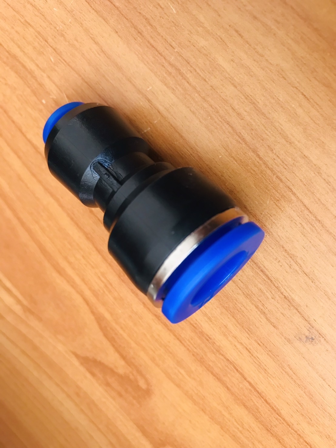 ข้อต่อลมฟิตติ้ง PG 14- 08 mm. ต่อตรงลด #1408