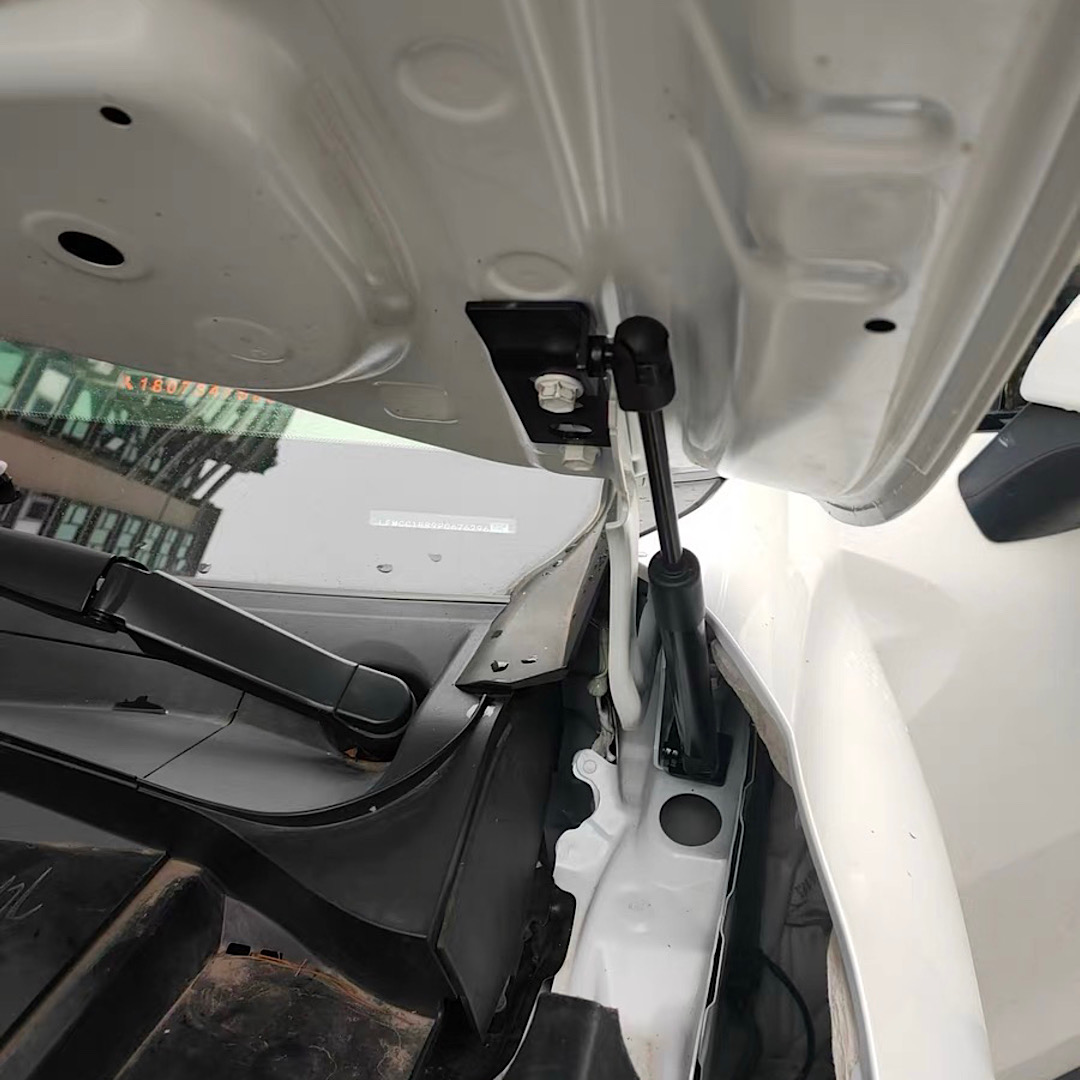 โช้คค้ำฝากระโปรงหน้าโตโยต้าโคโรล่าครอส Toyota Corolla Cross