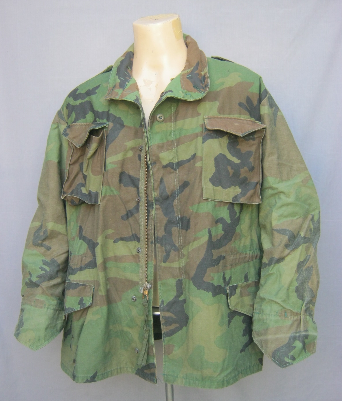 ขายแล้ว เสื้อทหาร M65 woodland XL-Regular
