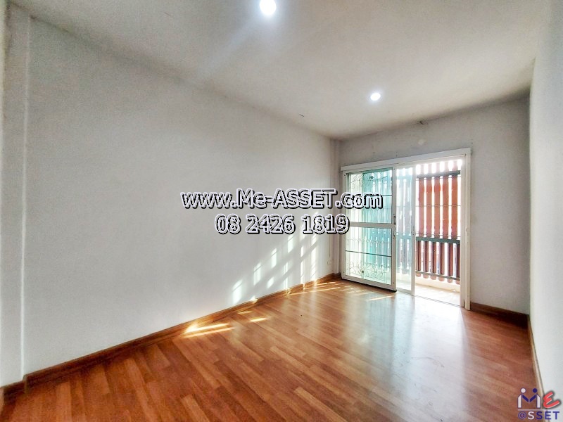 ขายทาวน์โฮม ราคาถูกต่ำกว่าประเมิน ย่าน เลียบคลองพระอุดม ซอยวัดท่าเกวียน คลองบางไผ่ วัดทองสะอาด ลาดหลุมแก้ว : ม.บ้านสวนธนาการ์เด้น : 2 ชั้น 22.7 ตร.วา