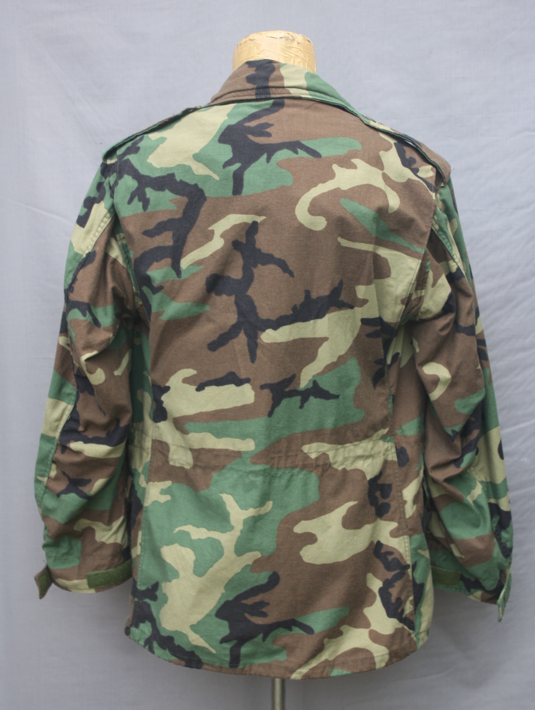เสื้อทหาร M65 ลายพราง woodland Medium Long