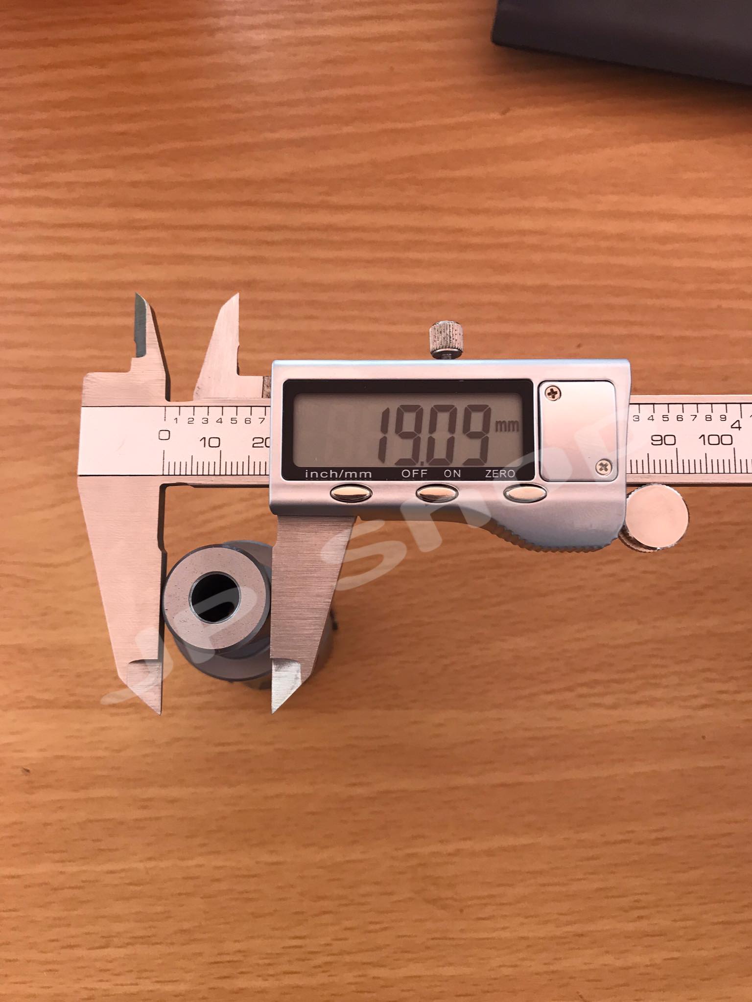 ดอกสว่านเจ็ทบอส แบบโฮลซอว์คาร์ไบสำหรับเจาะเหล็กหนา ด้วยสว่านแม่เหล็กไฟฟ้า ขนาด32*35 มม. #32235