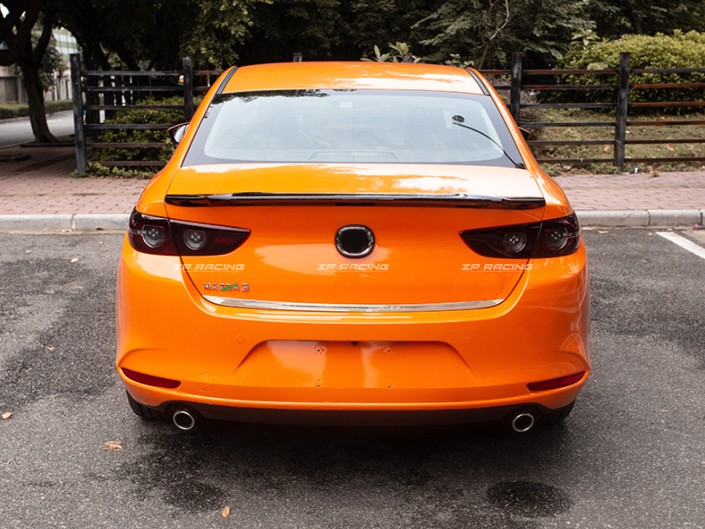ชายประตูท้าย Mazda 3