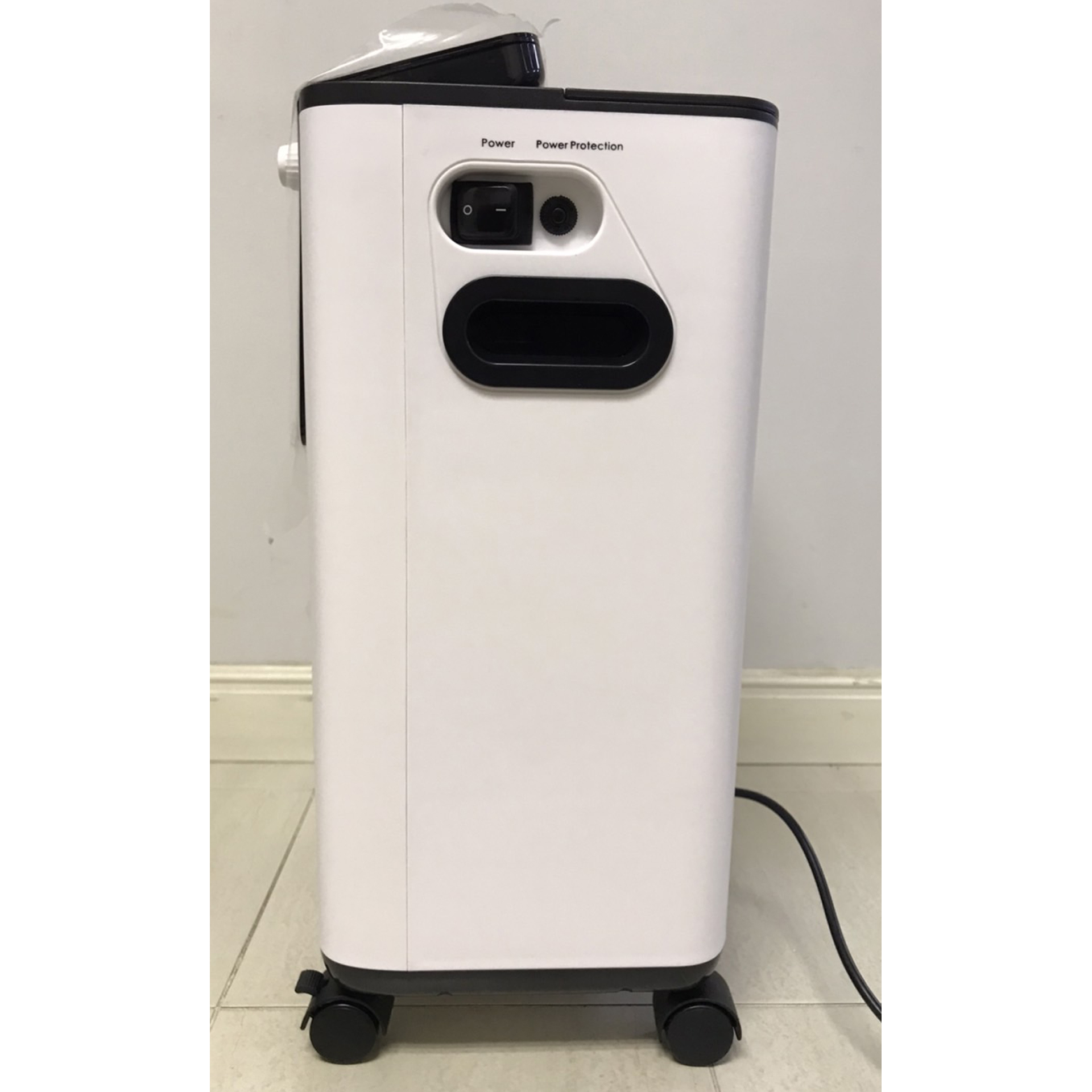 เครื่องเพิ่มความเข้มข้นของออกซิเจน 3 ลิตร ชนิดพ่นละอองยาได้ ยี่ห้อ Owgel รุ่น OZ-3-01TW0 (with Nebulizer Installation)