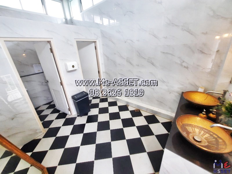 ขายที่ดินพร้อมสิ่งปลูกสร้าง ย่าน สวนตะไคร้ สนามจันทร์ พระปฐมเจดีย์ เซ็นทรัลนครปฐม : ใกล้มหาวิทยาลัยศิลปากร : 1.5 ชั้น 197 ตร.วา