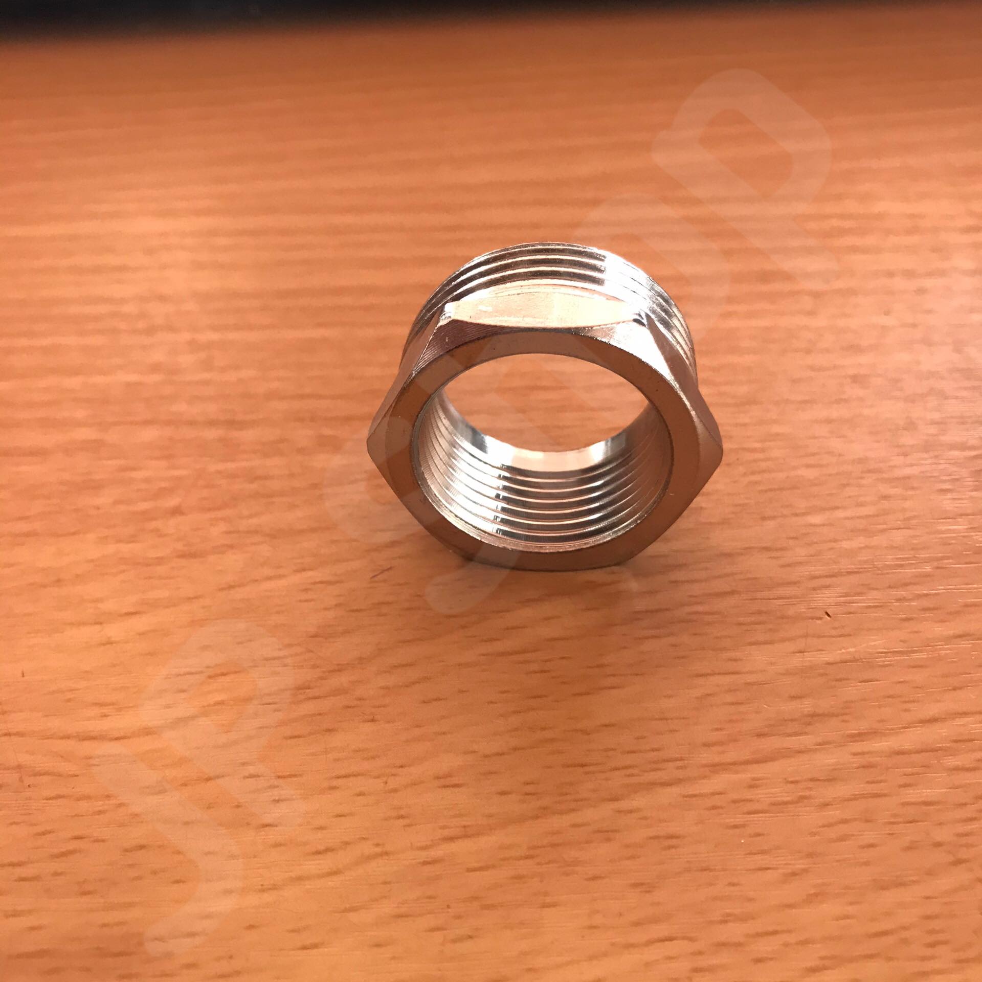 ข้อลดเหลี่ยม 1 นิ้ว ลด 6 หุน สแตนเลส 304 #0518