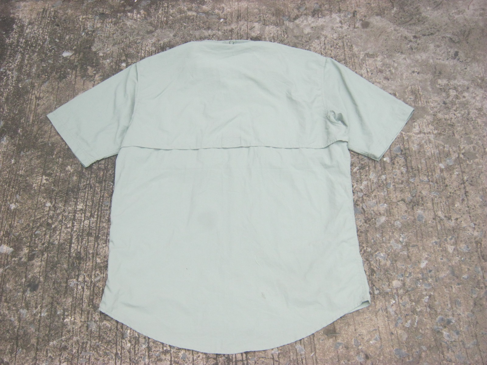 เสื้อเดินป่า