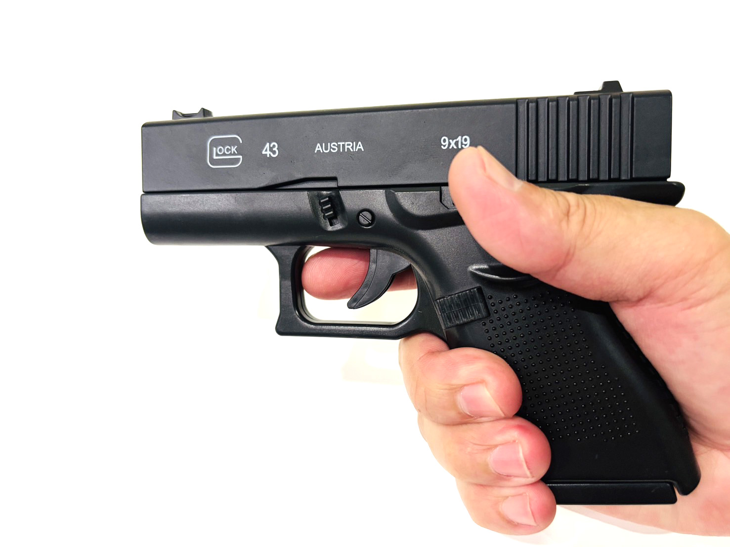ปืนอัดลมสั้น รุ่น Glock43 ระบบชักยิงทีละนัด