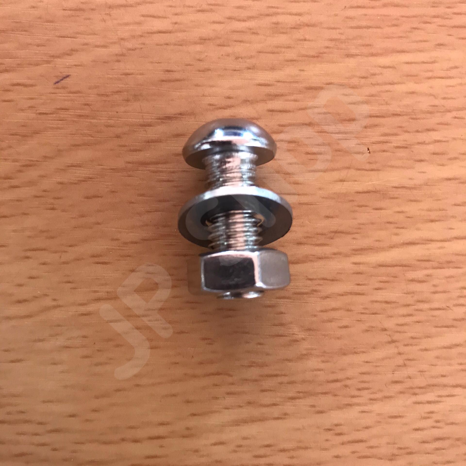 สกรูกลมเหลี่ยม M8*20 พร้อมน็อตหกเหลี่ยมM1.6-M30 ฝากลม M8 #050 #010 #180 ขายเป็นแพ็ค แพ็ค5 ชุด