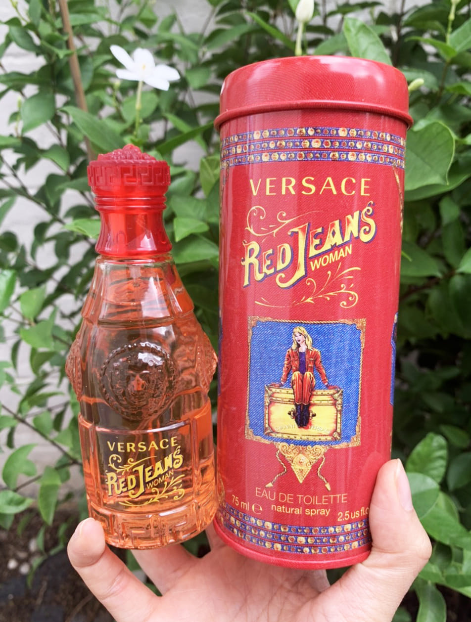 Versace Red Jeans Eau De Toilette 75ml. กล่องจริง ของแท้