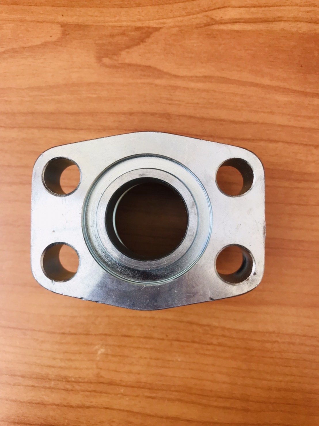 หน้าแปลนปั๊มไฮดรอลิก ขนาด 1 นิ้ว (ไม่รวมน็อต) รุ่นเล็ก #200171