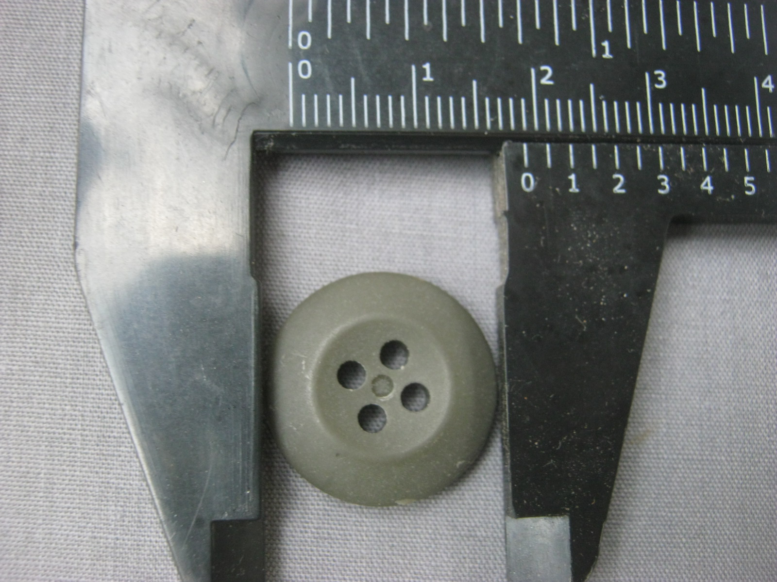 กระดุม ชุดทหาร พลาสติก