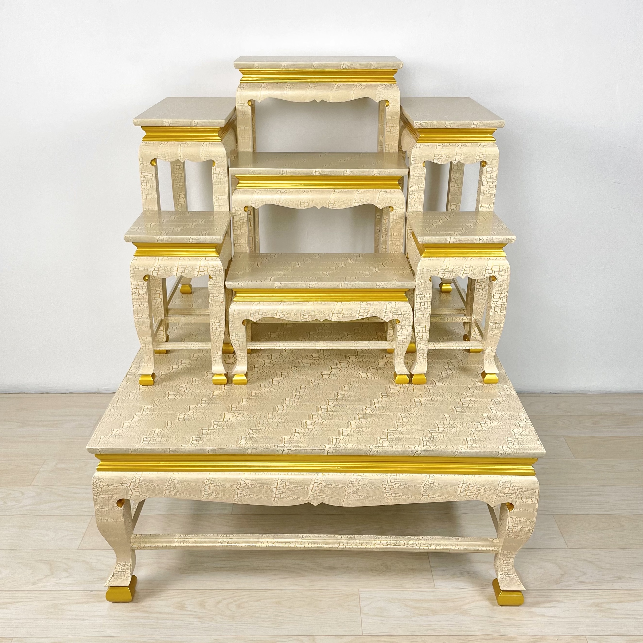 โต๊ะหมู่ 7 หน้า 8 ลายน้ำทอง