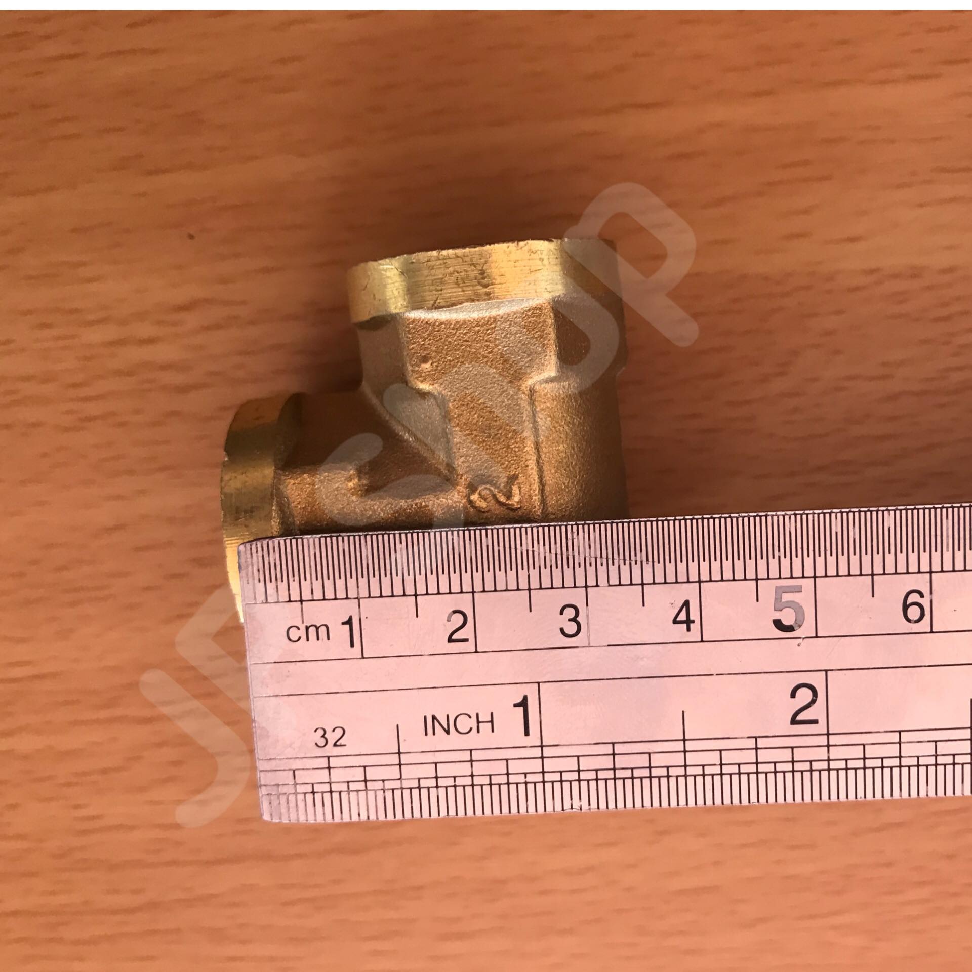 ข้อต่อสามทางทองเหลือง ขนาด 4 หุน เกลียวใน ข้อต่อ สามทาง ทองเหลือง เกลียวใน 4 หุน #0554