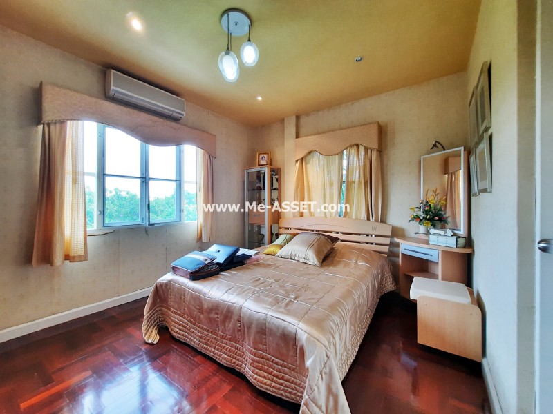 ขายบ้านเดี่ยว ม.นันทวัน วงแหวน-รัตนาธิเบศร์ ถ.ตลิ่งชัน-สุพรรณบุรี ต.เสาธงหิน อ.บางใหญ่ นนทบุรี ต้นโครงการ ติดสวนสาธารณะ หน้าบ้านไม่ชนใคร / พื้นที่ 2 ชั้น 146.7 ตารางวา