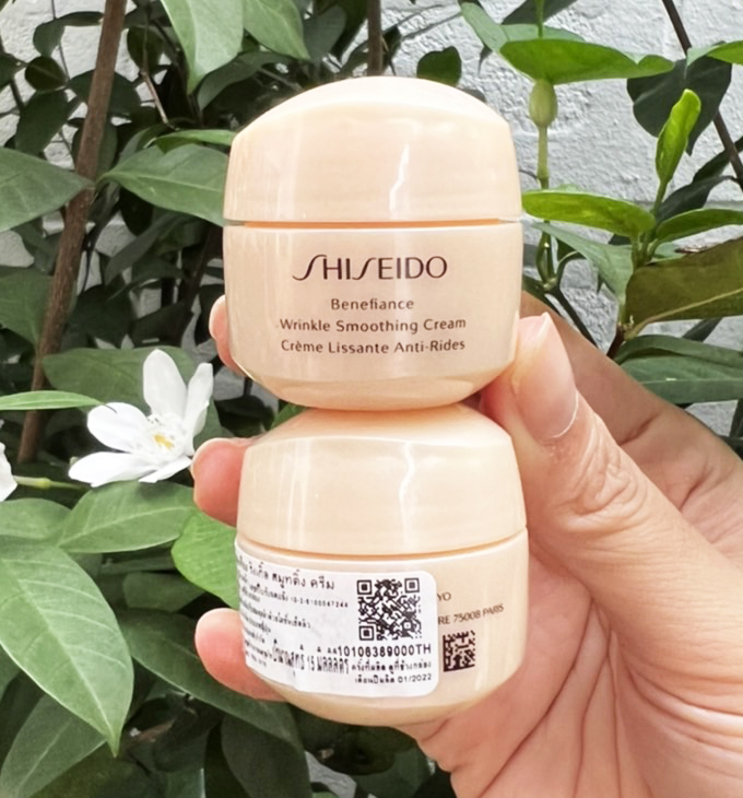 Shiseido Benefiance Wrinkle Smoothing Cream 15ml. ครีมบำรุงผิวสูตรเข้มข้น