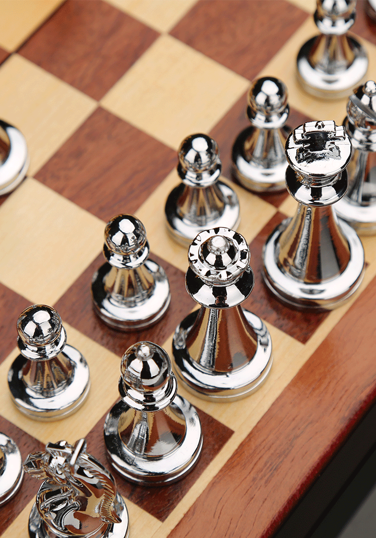 ชุดหมากรุกสากลไม้พับ (ตัวZinc Alloy สีgold & silver) Wooden Chess Set