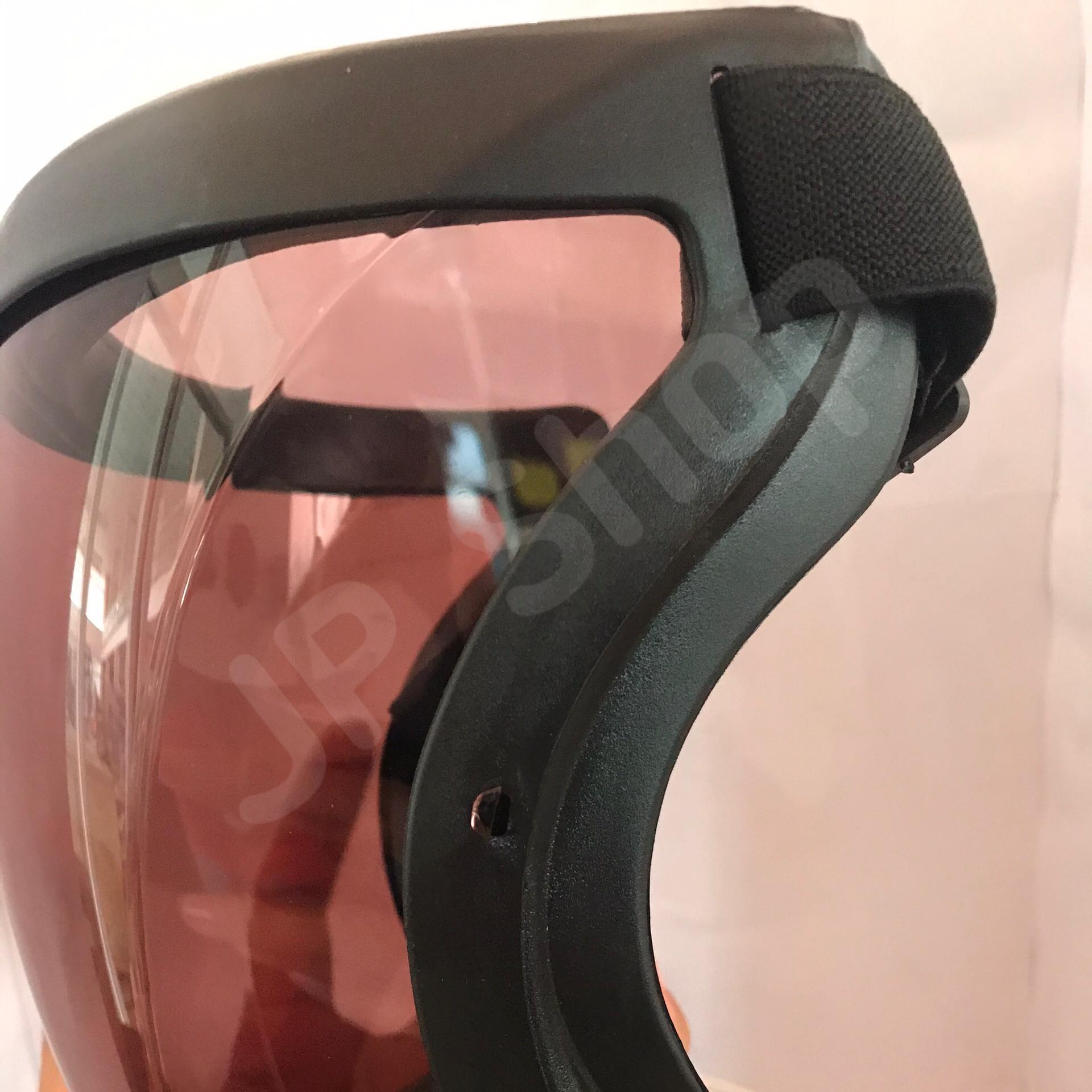 face shield เฟสชิวหน้ากากสีชา ใส่สบาย ไม่อึดอัด หายใจสะดวก ปิดได้ทั้งหน้า ปลอดภัย สนใจสั่งซื้อเลย #01250