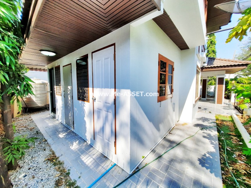 ให้เช่าบ้านเดี่ยว ถ.สุขุมวิท 105 ซ.ลาซาล 37 แขวงบางนา เขตบางนา กรุงเทพ หลังริม / 2 ชั้น 42 ตารางวา