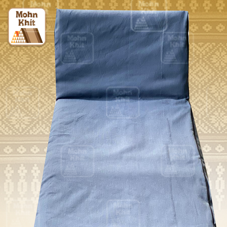 หมอนสามเหลี่ยม 15 ช่องติดเบาะ 3พับสีพื้น+ปลอกซิปเต็มใบ // 50x179x36 cm Tri-angle Khit kapok100%Traditional Floor Cushions 15 holes with 3 part of mattress.