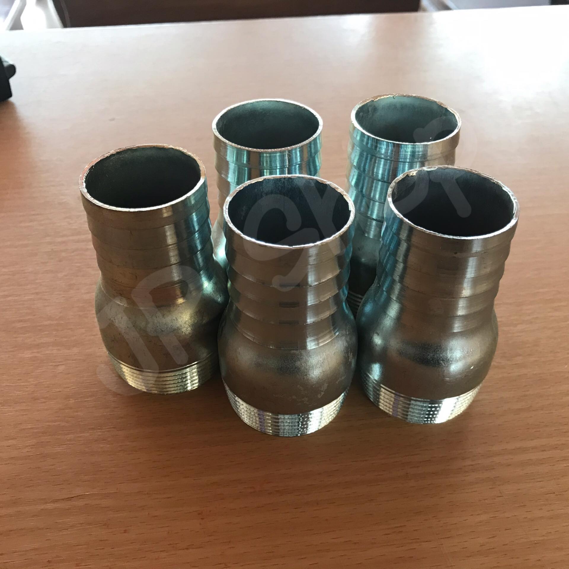 ข้อต่อสายยาง 1.5'' ลด 1 ข้าง #111107