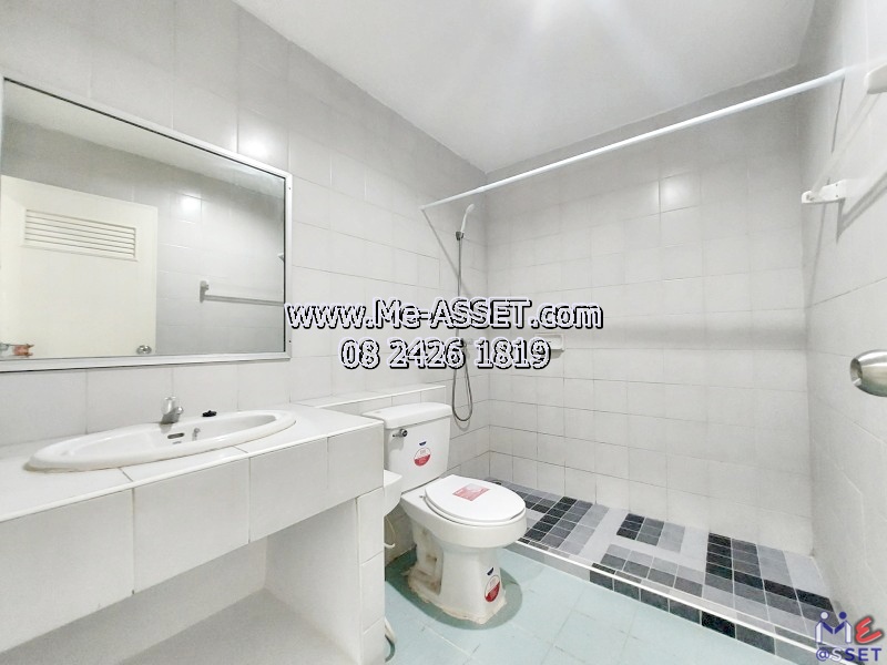 ให้เช่าทาวน์โฮม ใกล้รถไฟฟ้า ย่าน สุขุมวิท77 อ่อนนุช27 ศรีนครินทร์ สวนหลวง : ม.ควีนเพลส 4 : 3 ชั้น 17 ตร.วา