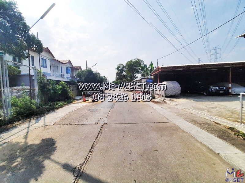 ขายทาวน์เฮ้าส์หลังริม รีโนเวทใหม่ ย่าน ท่าข้าม28 เทียนทะเล7 สะแกงาม บางขุนเทียน พระรามสอง : ม.พิศาล ท่าข้าม28 เฟส 7 : 2 ชั้น 31.3 ตร.วา